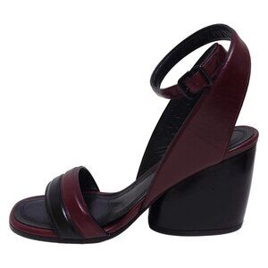 CELINE - Bordeaux Black Leather Women's Sandals 156-071125